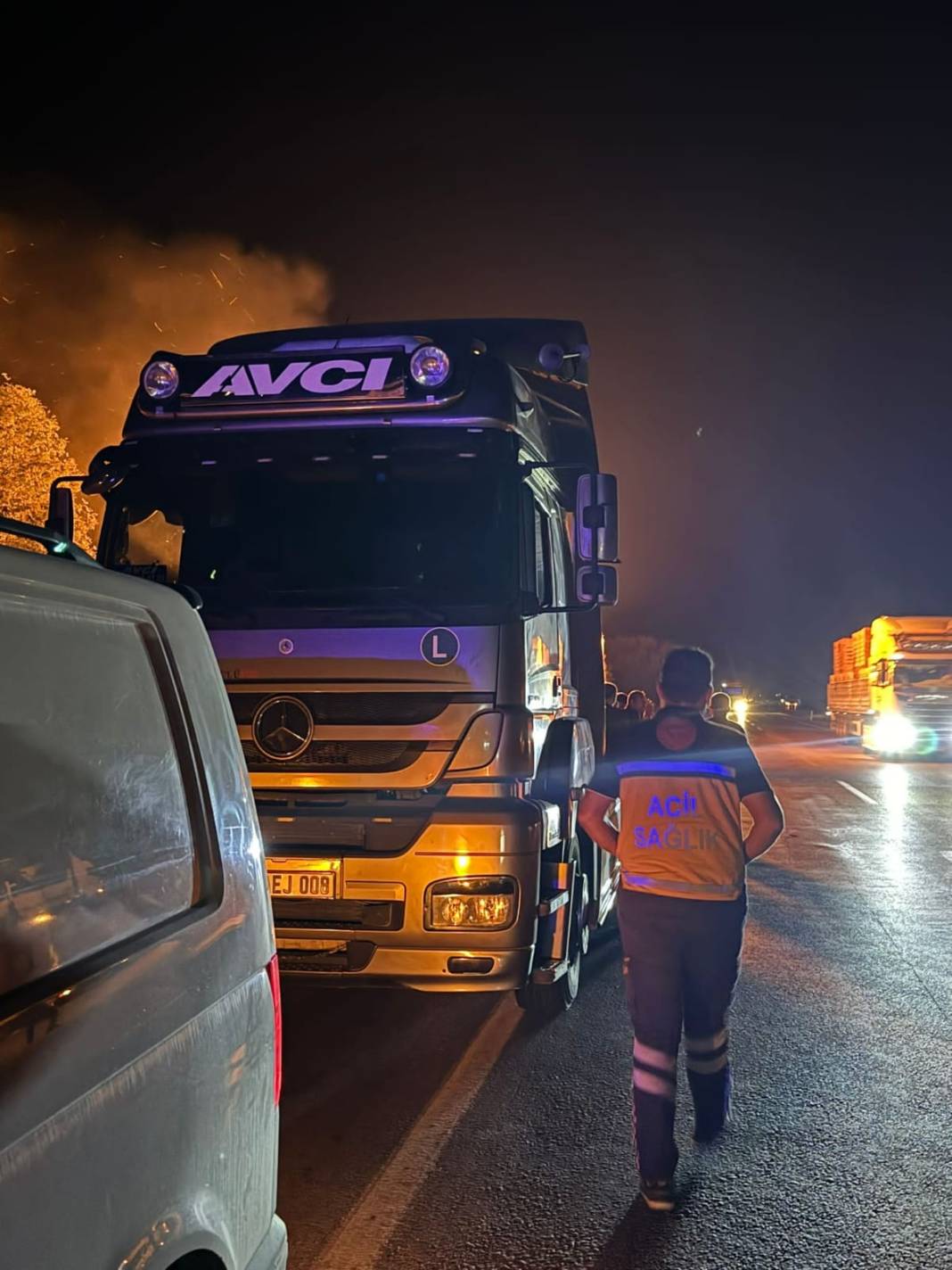 Konya’da korkutan anlar! Şehirlerarası yolda alev alev yandı 17